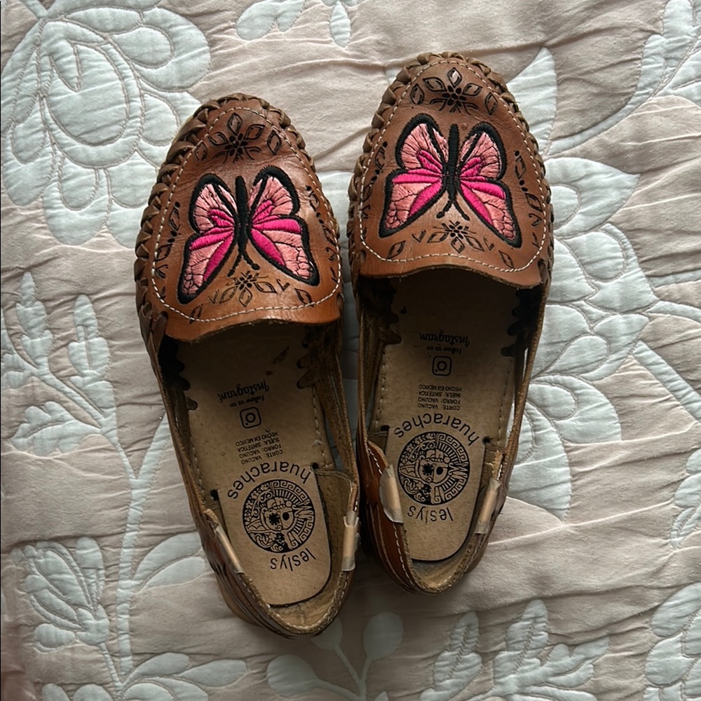 Handcrafted Brown Butterfly Loafers